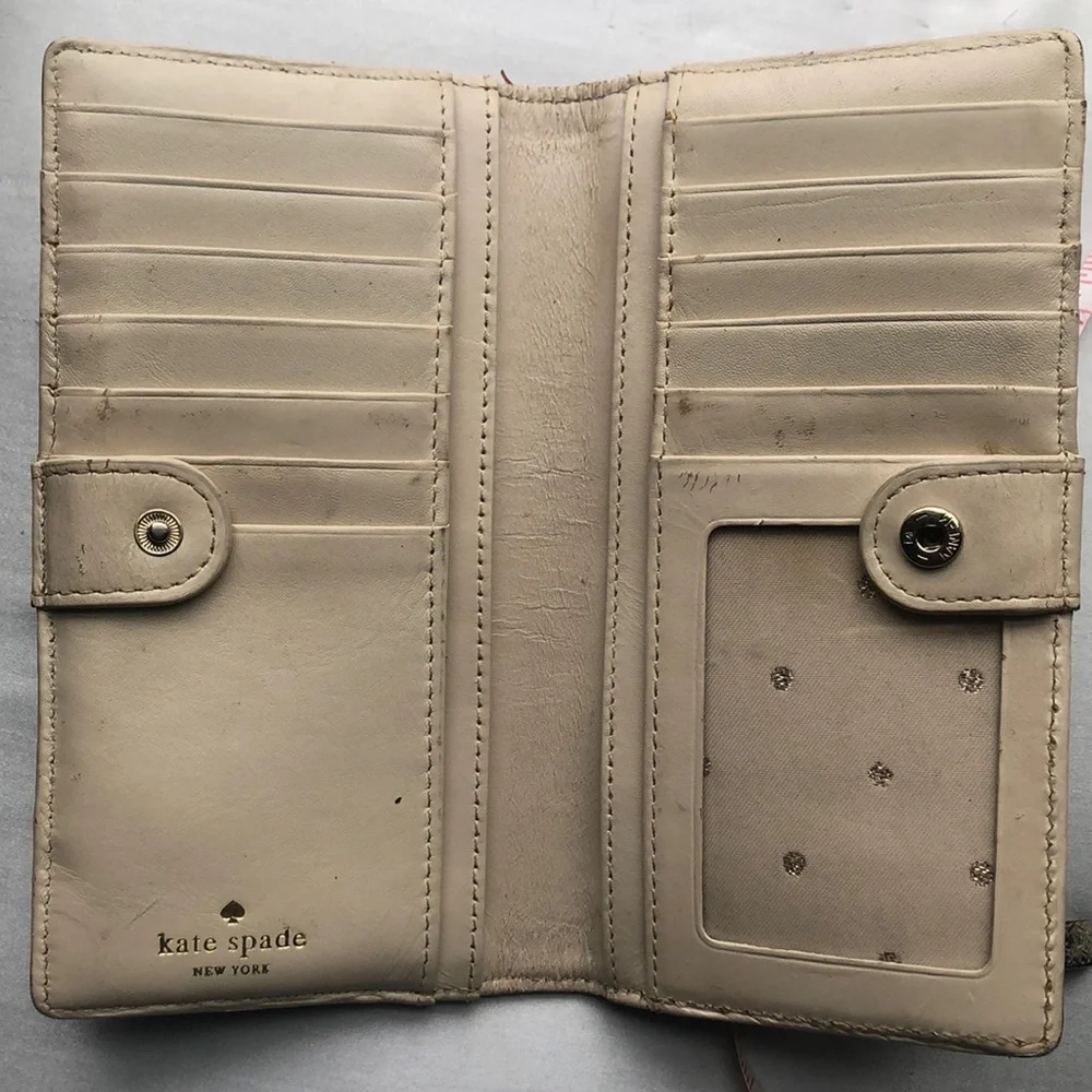 Wallet - Picture 3 of 5